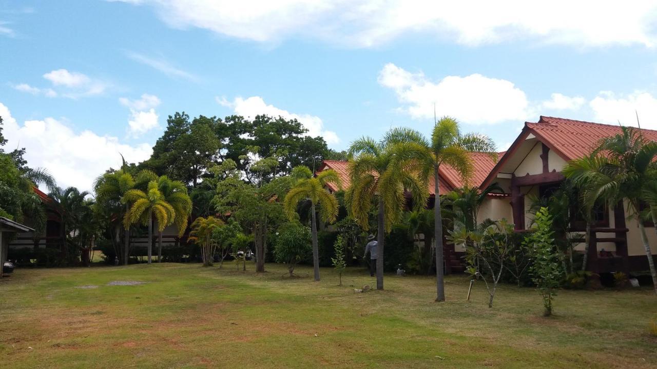 Lanta School Beach Resort Ko Lanta Dış mekan fotoğraf