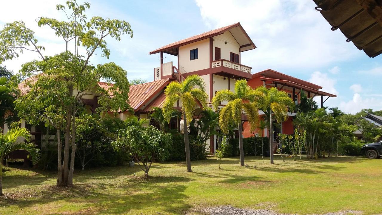 Lanta School Beach Resort Ko Lanta Dış mekan fotoğraf