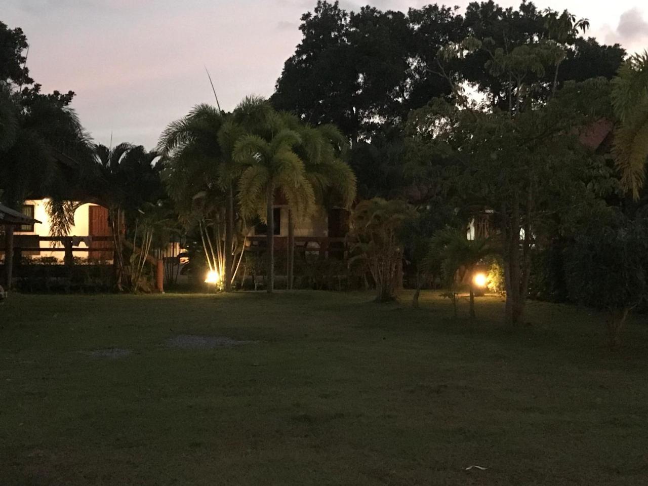 Lanta School Beach Resort Ko Lanta Dış mekan fotoğraf